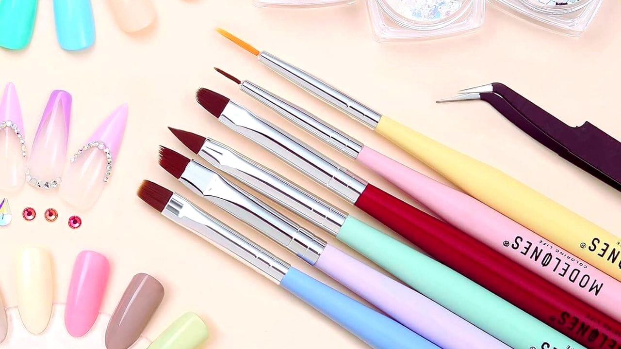 nail art brushes