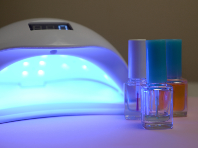 Is A UV light good for your nails