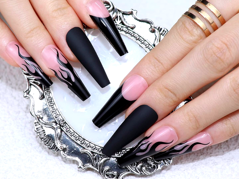 Is black coffin a good nail shape 